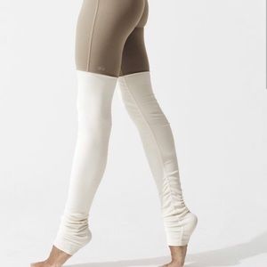 Nude Alo Yoga Leggings